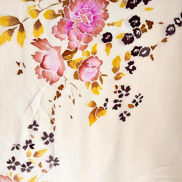 Vintage Floral Hand rolled Silk Scarf - Picture 5 of 6